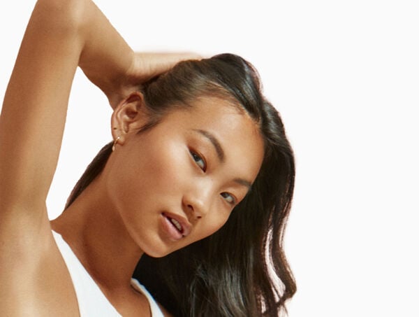 How To Treat Oily Scalp Prone to Dandruff