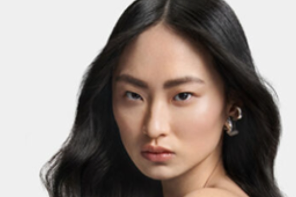 Chantelle Otten coloured hair transformation