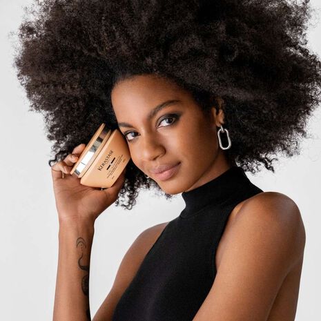 Curly Hair Mask Treatment - Masque Beurre | Kérastase Australia Curly Hair Mask Treatment - Masque Beurre | Kérastase Australia